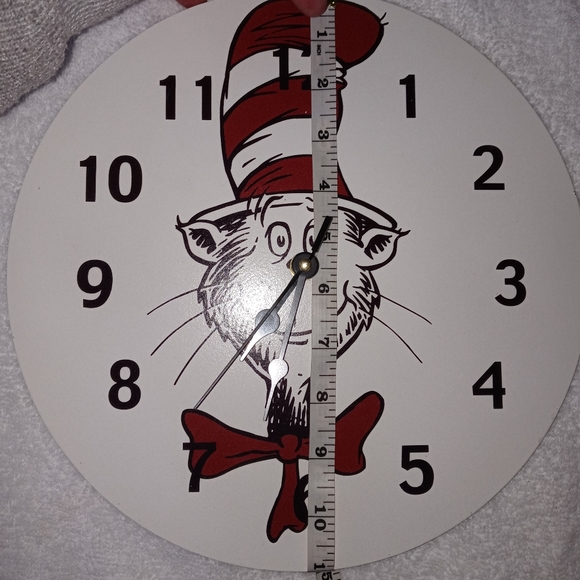 Dr. Suess Cat in the Hat Round Wall Clock Size 11x11 - Picture 3 of 7